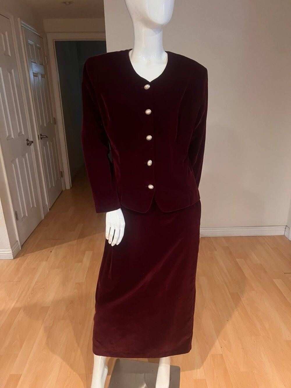 VINTAGE JESSICA MCCLINTOCK VELVET TWO PIECE JACKET SKIRT SET SZ M MEDIUM